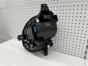 8fe78ec8-cfb5-4a23-be27-efa99cd7797e