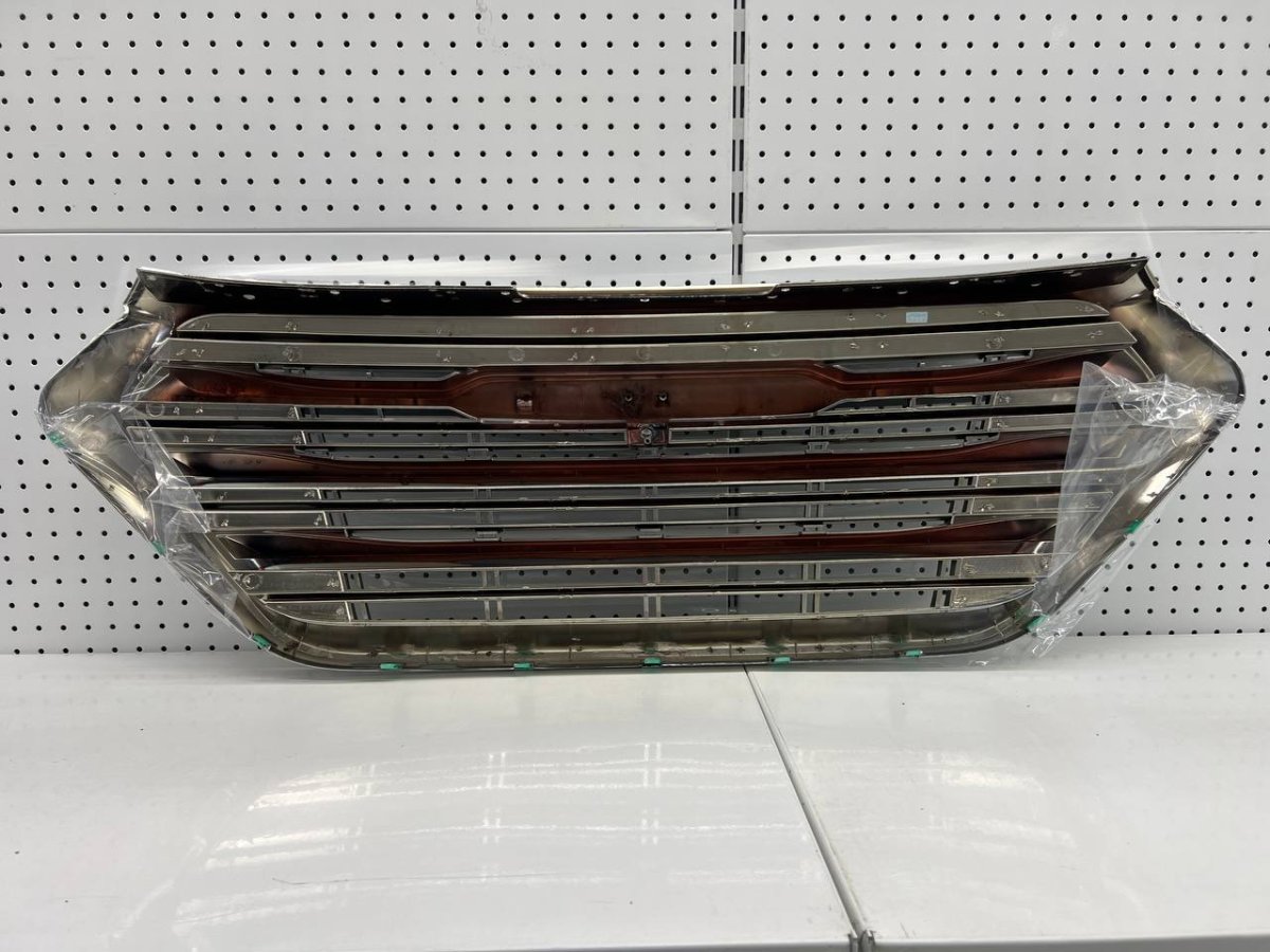 photo_5201747669893113654_y